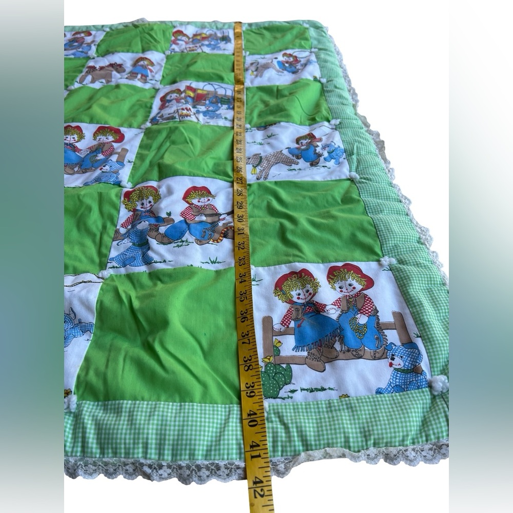 Vintage Handmade Raggedy Ann and Andy Green Gingham Quilt Lace Trim 42”x30” Baby - Picture 8 of 11